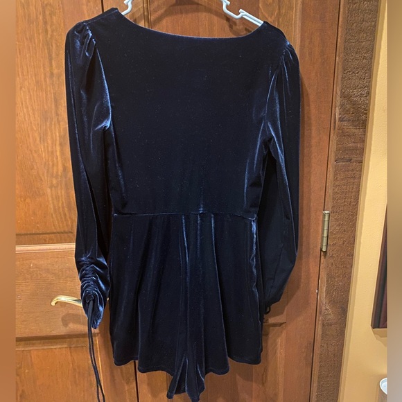 URBAN OUTFITTERS NAVY ROMPER - Picture 3 of 3